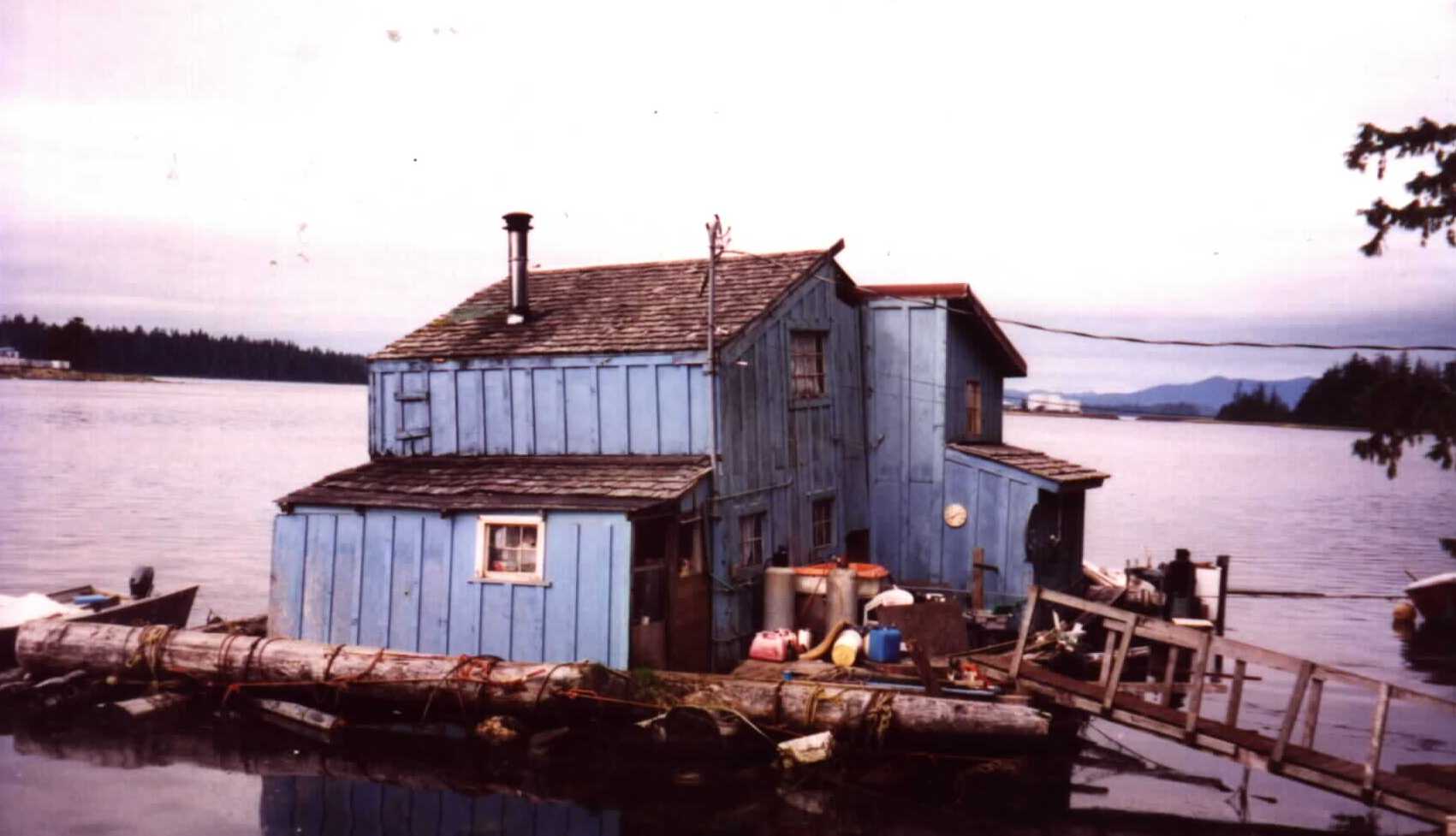 Alaskan House Boat